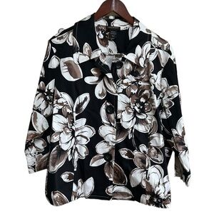 Lane Bryant blazer size 18/20 Trapeze Jacket floral buttoned 3/4 sleeve length